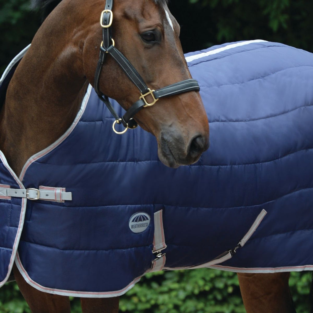 WeatherBeeta Medium Lite Stable Rug ComFiTec 210D Channel Quilt Standard Neck 50g Navy/Silver/Red