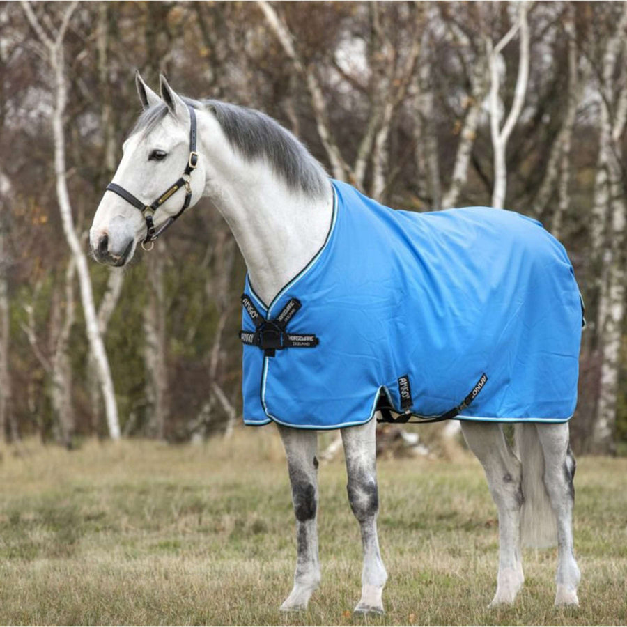 Amigo Hero 900 Plus Turnout Med 200g Daphne Blue/Zwart/Wit